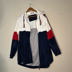 Tommy Hilfiger windbreaker / rain jacket